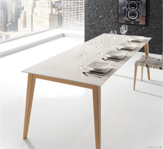 Mesa modelo Nordic Mesa modelo Nordic